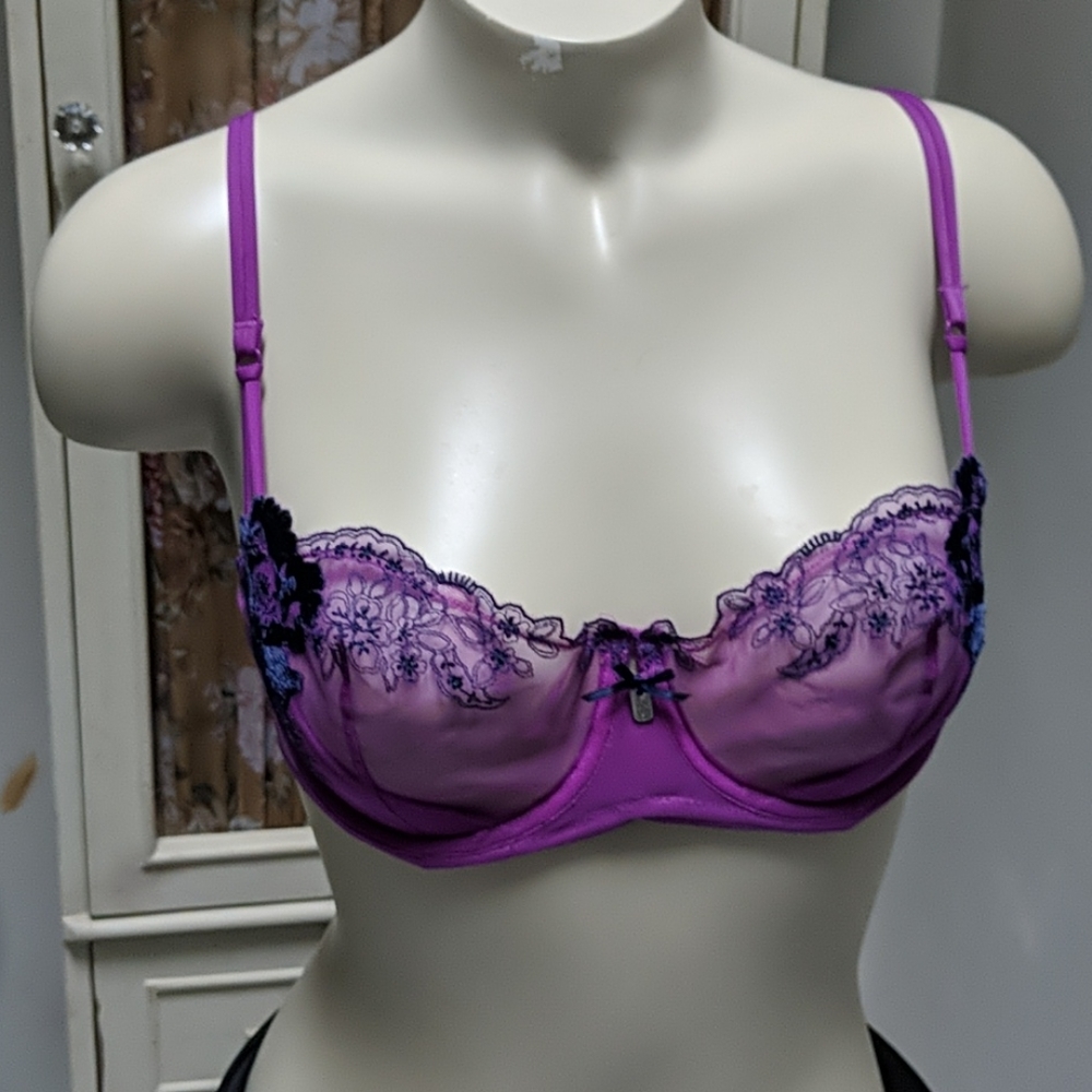 Victoria's secret lace push up bra